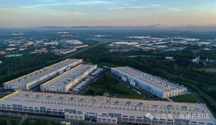 在线综合播放 我甚至没能听完第一遍副歌海报