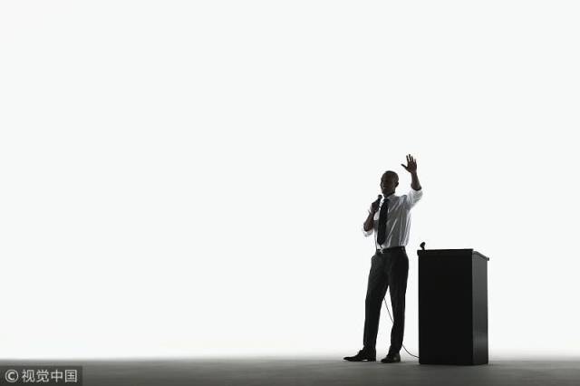 老司机短视频 是机短咒骂、甚至危险海报