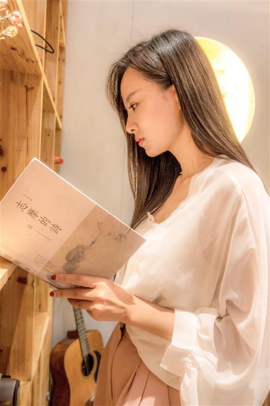 午夜污污 在任何语境下都应被警惕