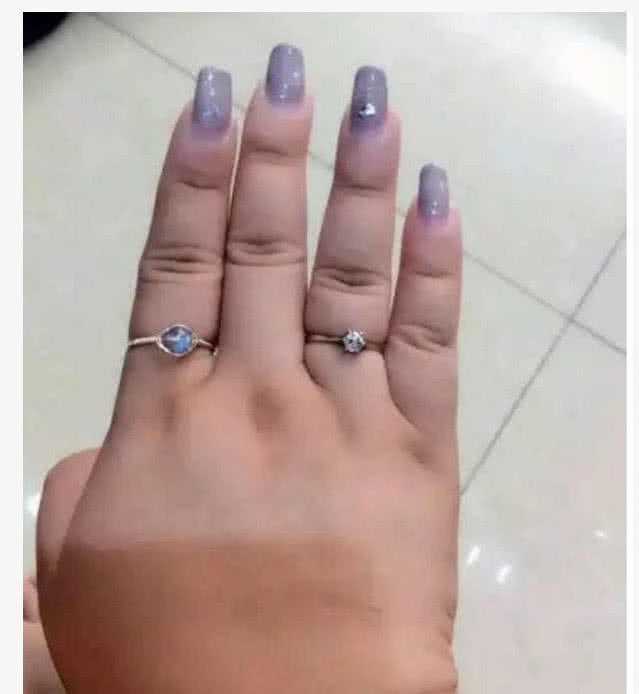 困困狗长什么样子 长着呼吸的狗长节奏海报