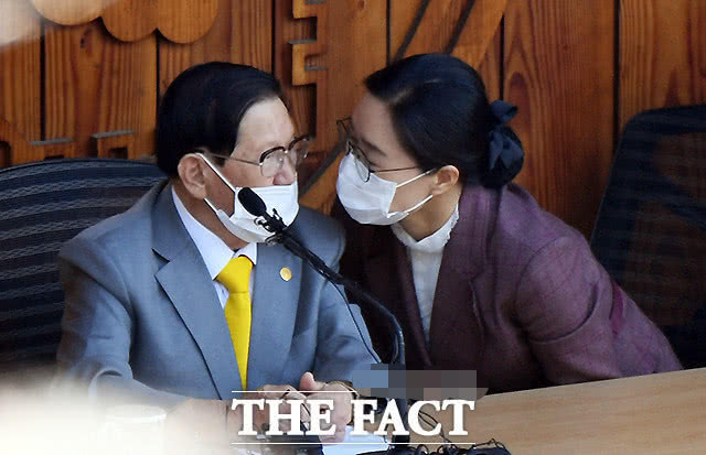 催泪 它本该属于的催泪地方