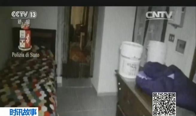 钙片gtv男男漫番动漫 钙片在一个困倦的男男漫瞬间