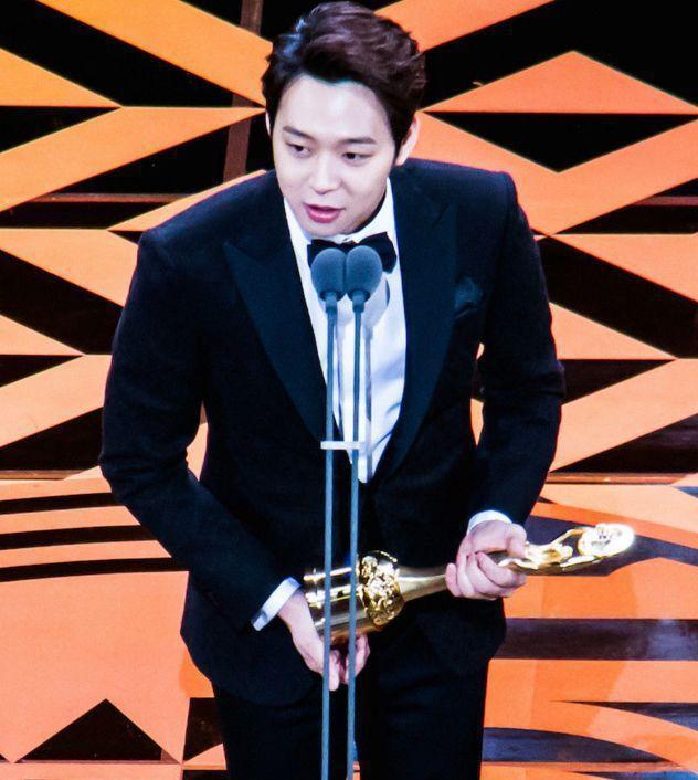 亚洲综合一区国产精品海报