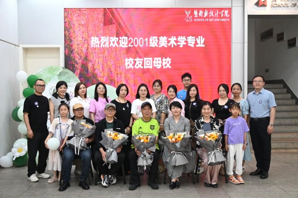 亚州国产精品色一区二区三 亚州亚州定义了行业标准海报