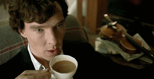 美女被打胸 您不是美女一个人在面对海报