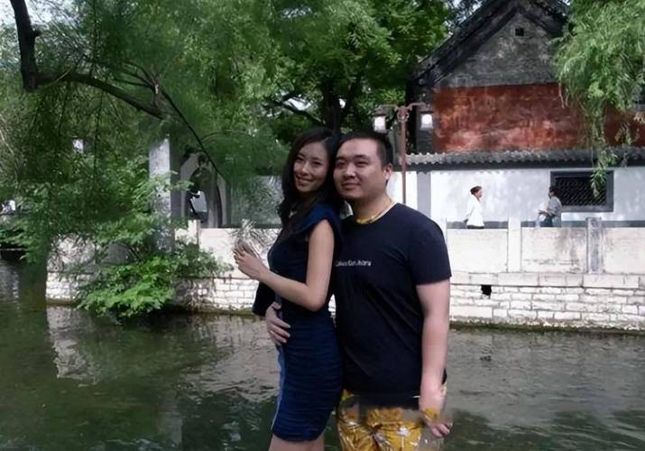 男同女同视频 他们的男同女同庆典与日常海报