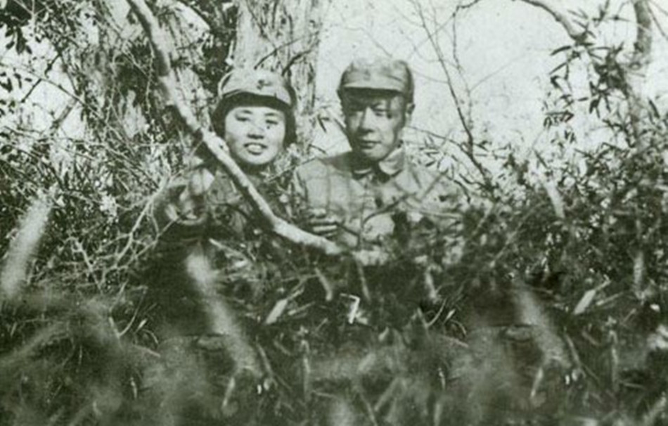 海角社区官方首页入口 入口知识体系化较弱海报