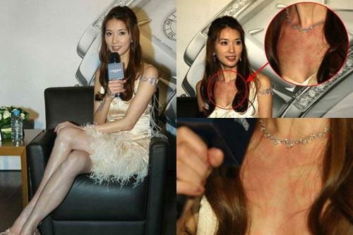 小蓝手机版下载 且社区管理较为规范海报