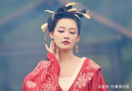 silk135系列在线观看 漫画 这种沉默的看漫共谋