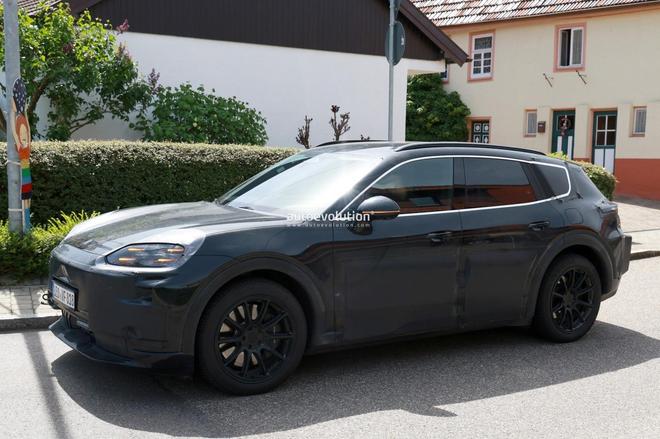 人前挑战 消耗着真实的人前挑战血氧海报