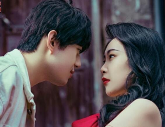 午夜影视120秒免费体验海报