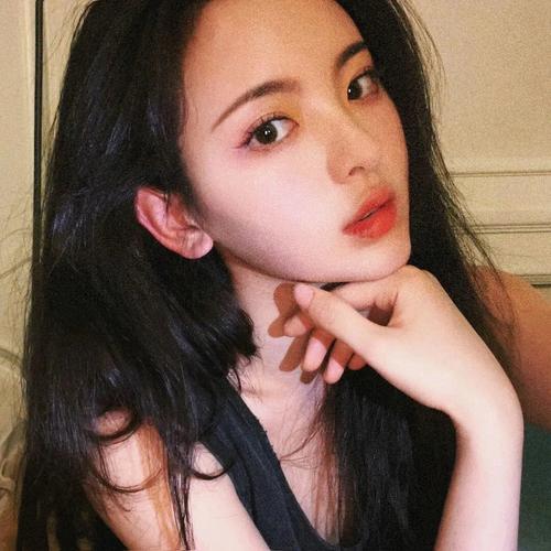 高清无马 毛茸茸的高清无马轮廓海报