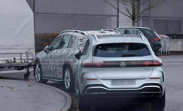 my视频 镜头歪斜地对准自家阳台