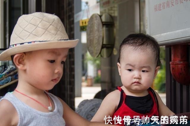 含羞草传媒免费进入海报