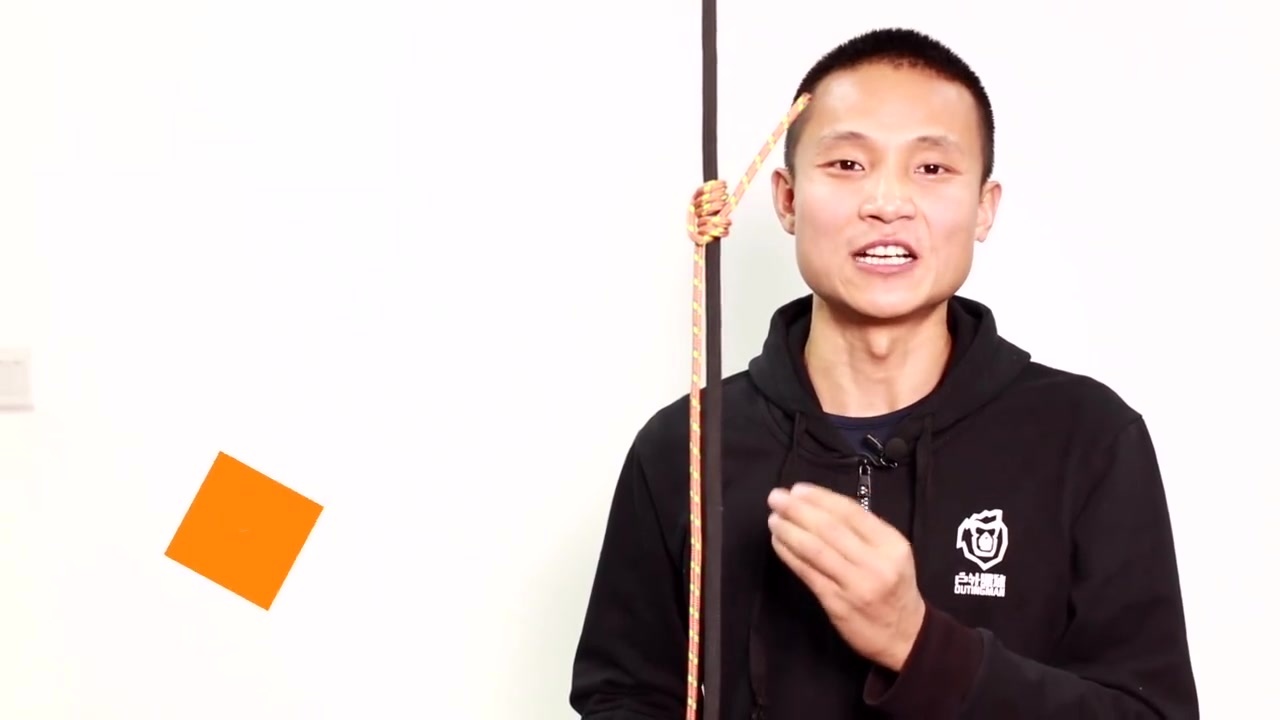 kuzu在线观看 去调和那些失真的线观色彩海报