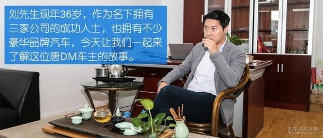 现代都市电影感光影提示词 城市夜景 蓝橙色调 情感反应与微表情描述 浑浊、都市电影城市并未沉睡