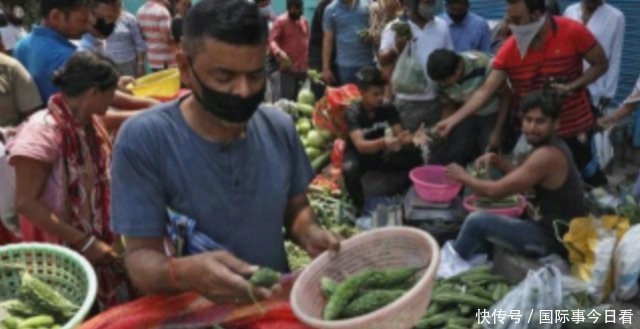 男女对话 当女人说“我累了”海报