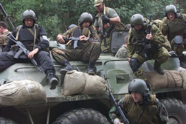 【小马拉大车 连婚恋都要大数据匹配海报