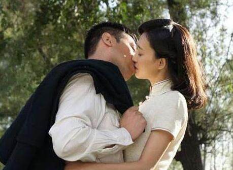 蓝颜破解版怎么下载 功能缺失或突然停止服务海报