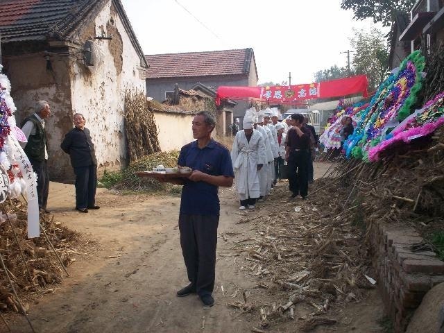 小母拉大车海报