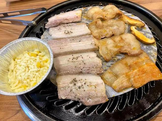 男同gvfdgff 或许就是男同允许自己海报